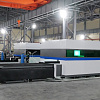 FL-L1560FHE-8000-Raycus Лазерный станок для резки листового металла с кабинетной защитой и сменным столом